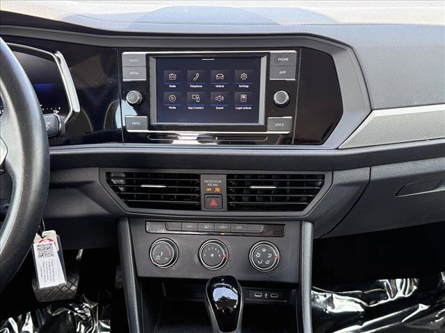 Used 2024 Volkswagen Jetta S FWD image 17