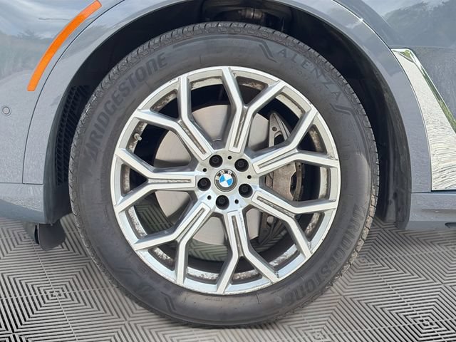 Used 2024 BMW X7 xDrive40i AWD/4WD image 18