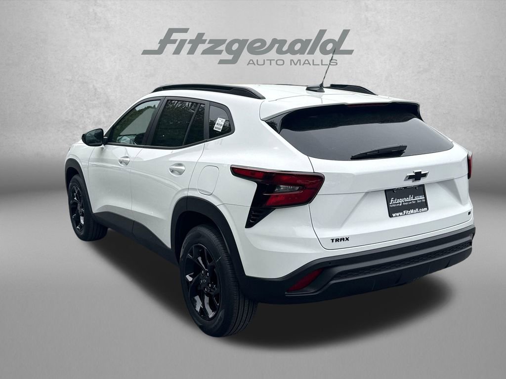 New 2026 Chevrolet Trax LT w/ Driver Confidence Package FWD image 7