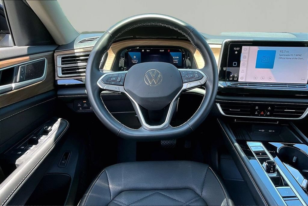 Used 2025 Volkswagen Atlas SE FWD image 8