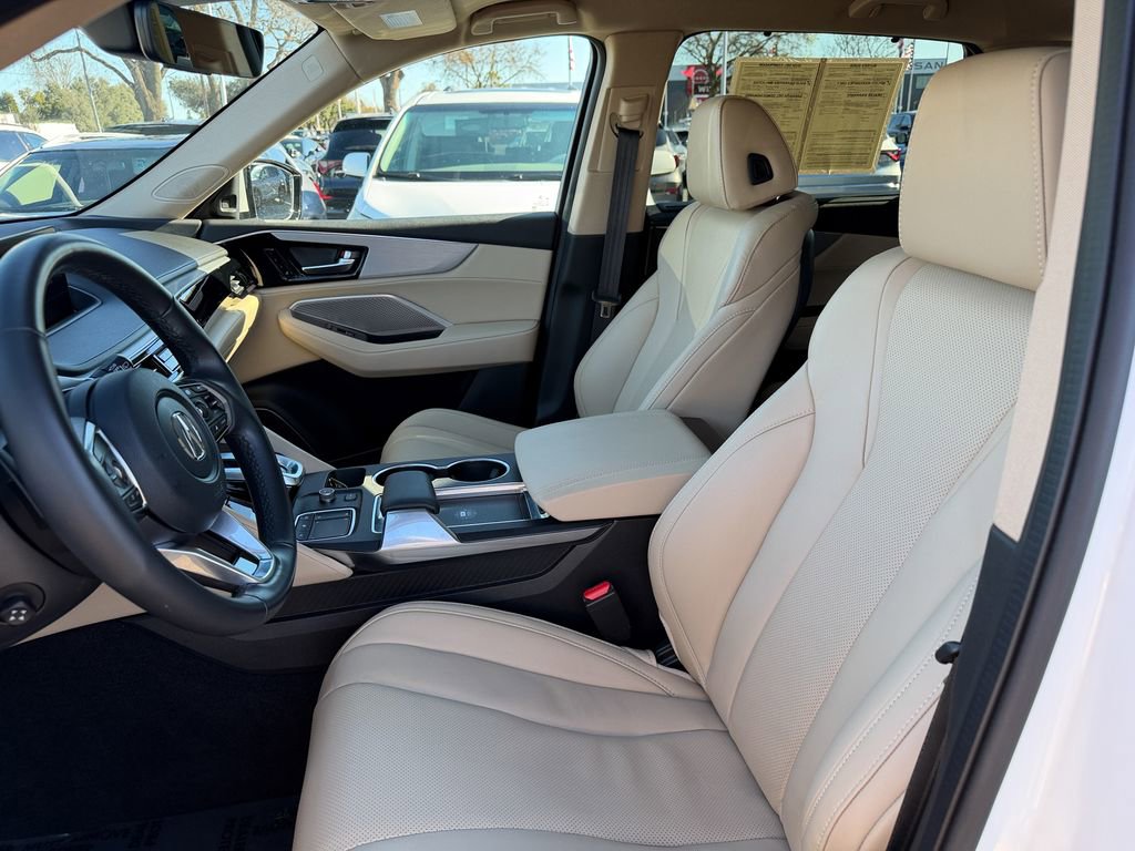 Certified 2023 Acura MDX FWD w/ Technology Package image 11