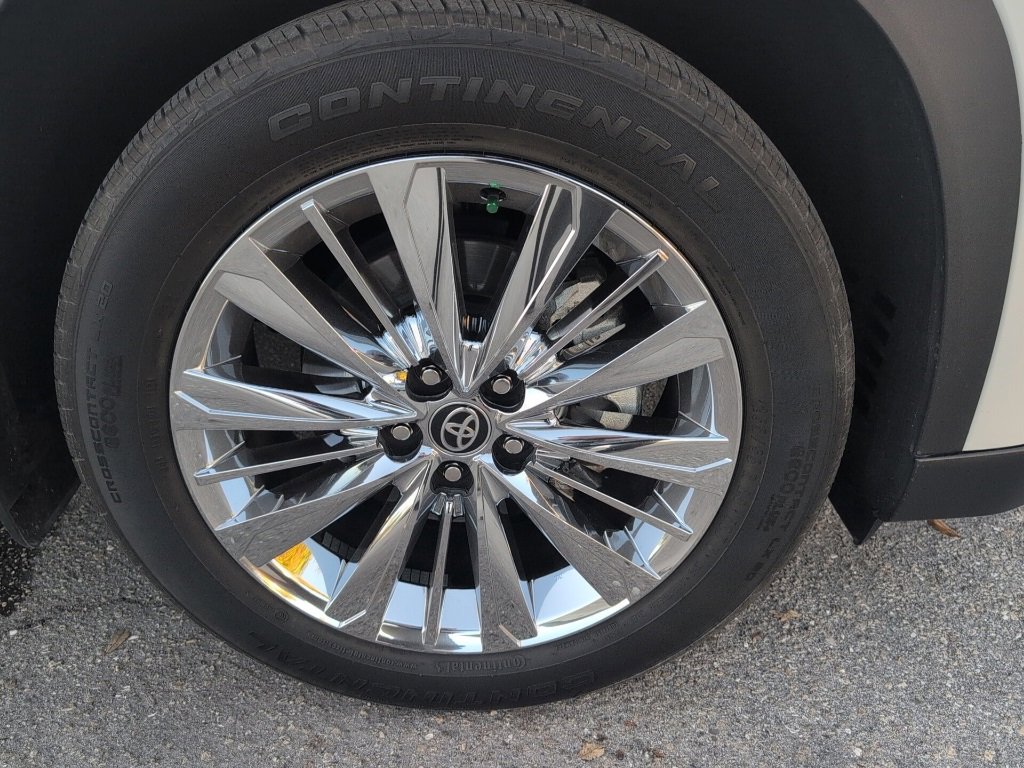 Used 2024 Toyota Grand Highlander Platinum image 15