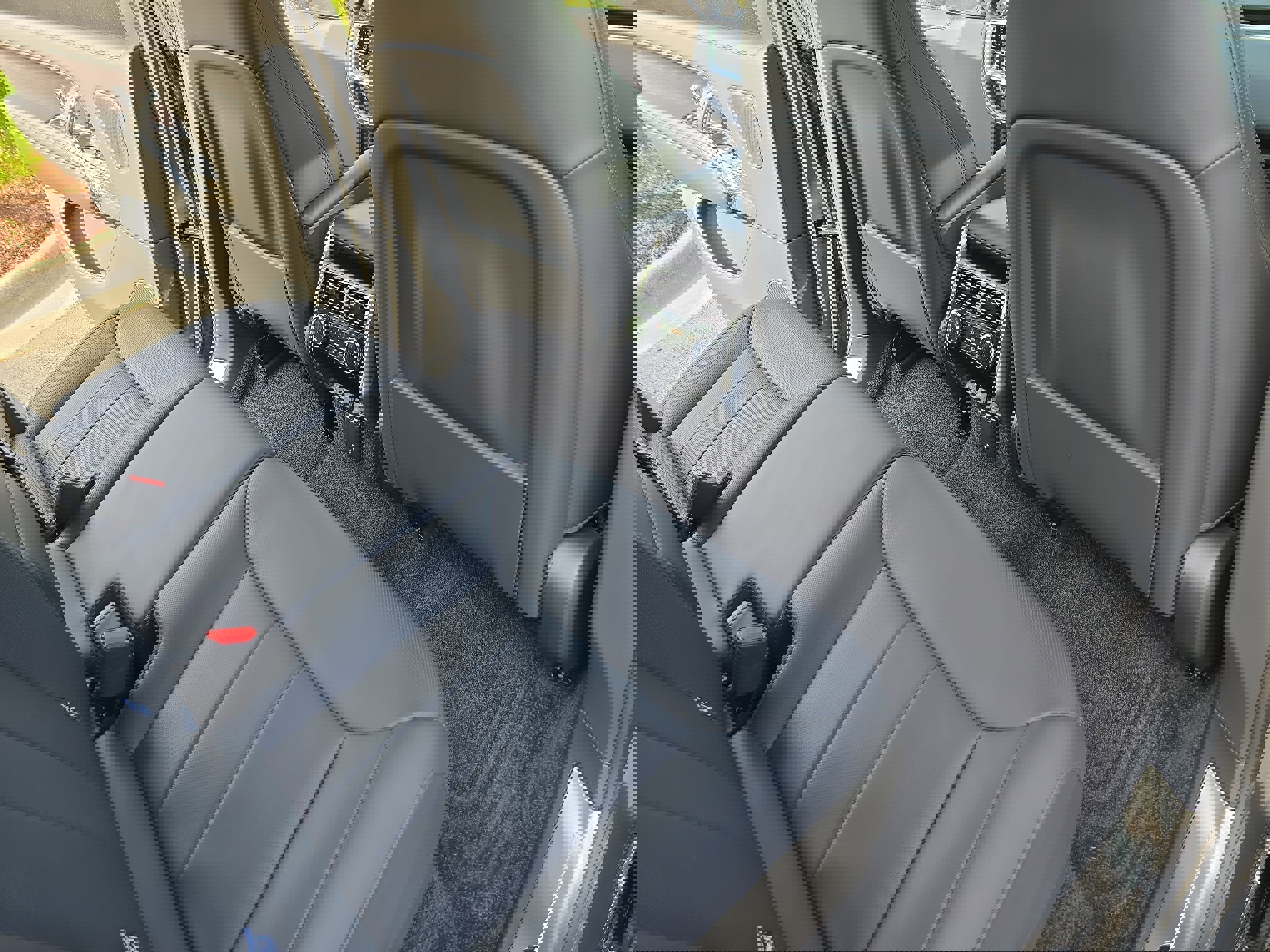 Used 2025 Land Rover Range Rover Long Wheelbase SE image 11