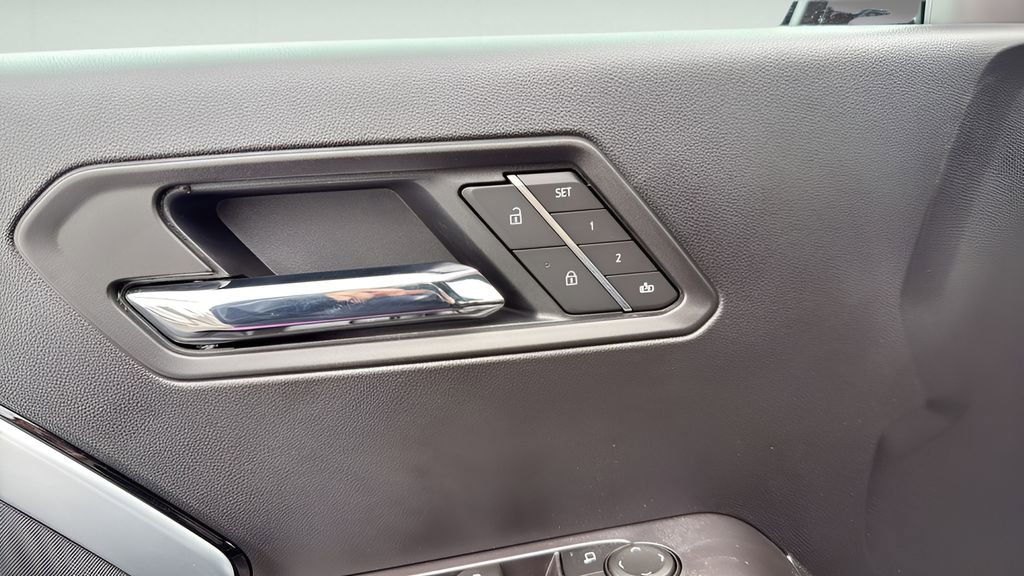 New 2026 Chevrolet Colorado Z71 w/ Technology Package image 25