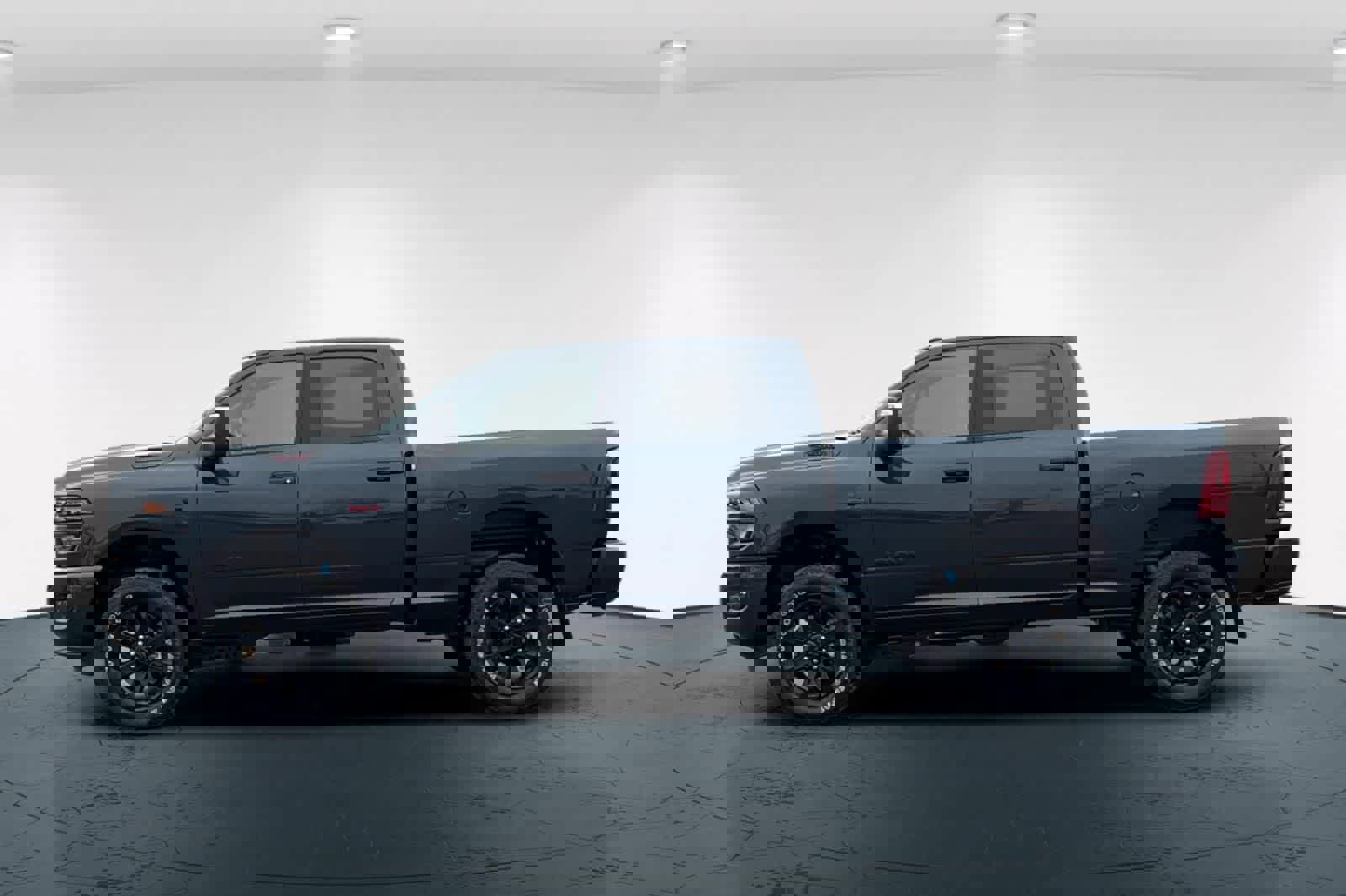 New 2026 RAM 2500 Big Horn AWD/4WD image 9