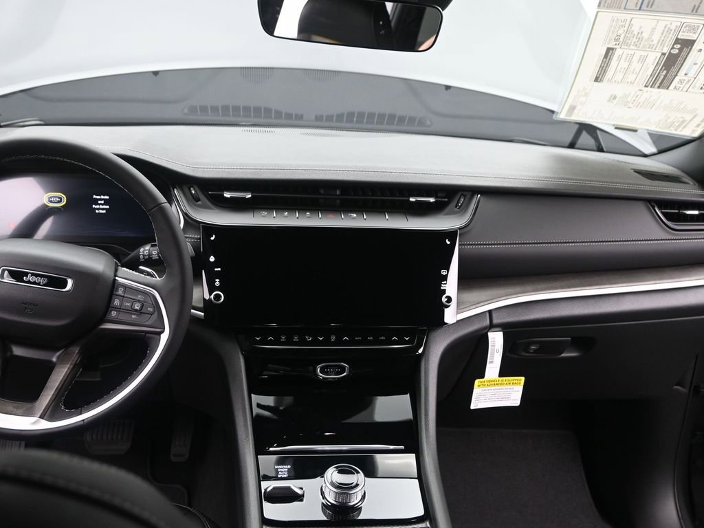 New 2026 Jeep Grand Cherokee Limited image 24