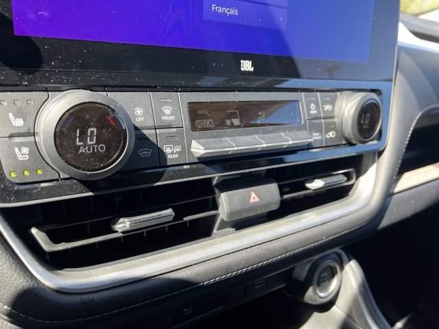 Used 2024 Toyota Grand Highlander AWD image 11