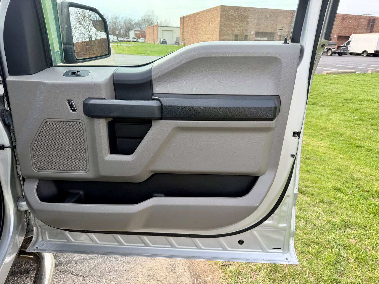 Used 2016 Ford F150 XL w/ Equipment Group 101A Mid image 37