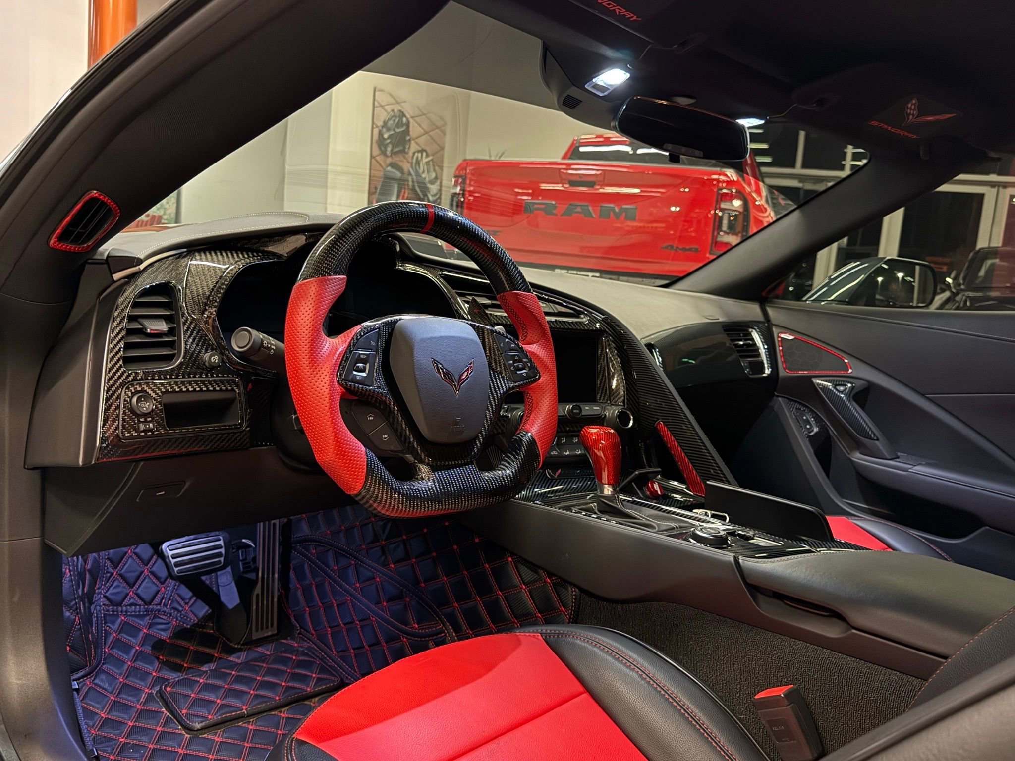 Used 2019 Chevrolet Corvette Stingray Coupe w/ Carbon Flash Badge Package image 40