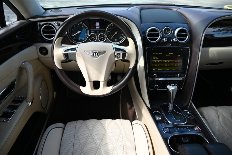 Used 2016 Bentley Flying Spur V8 AWD/4WD image 27