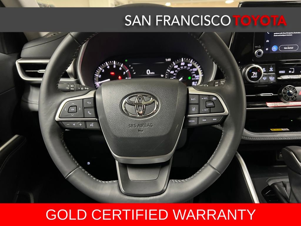 Certified 2025 Toyota Highlander XLE image 35
