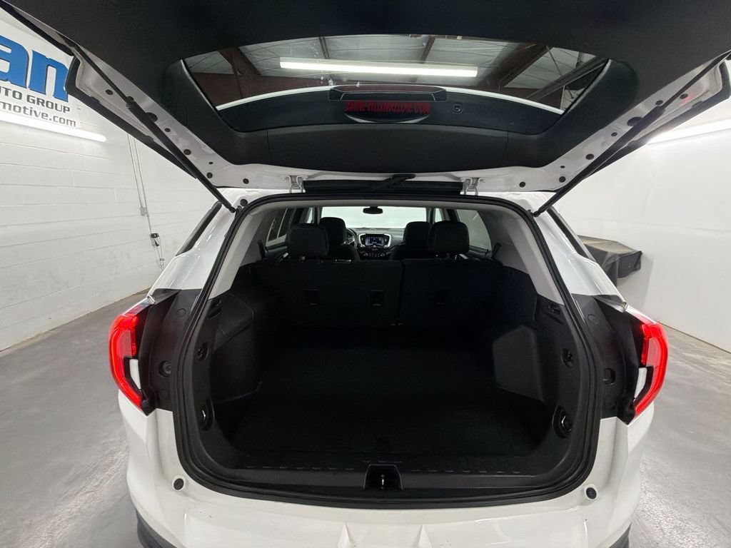 Certified 2024 GMC Terrain SLE FWD image 24