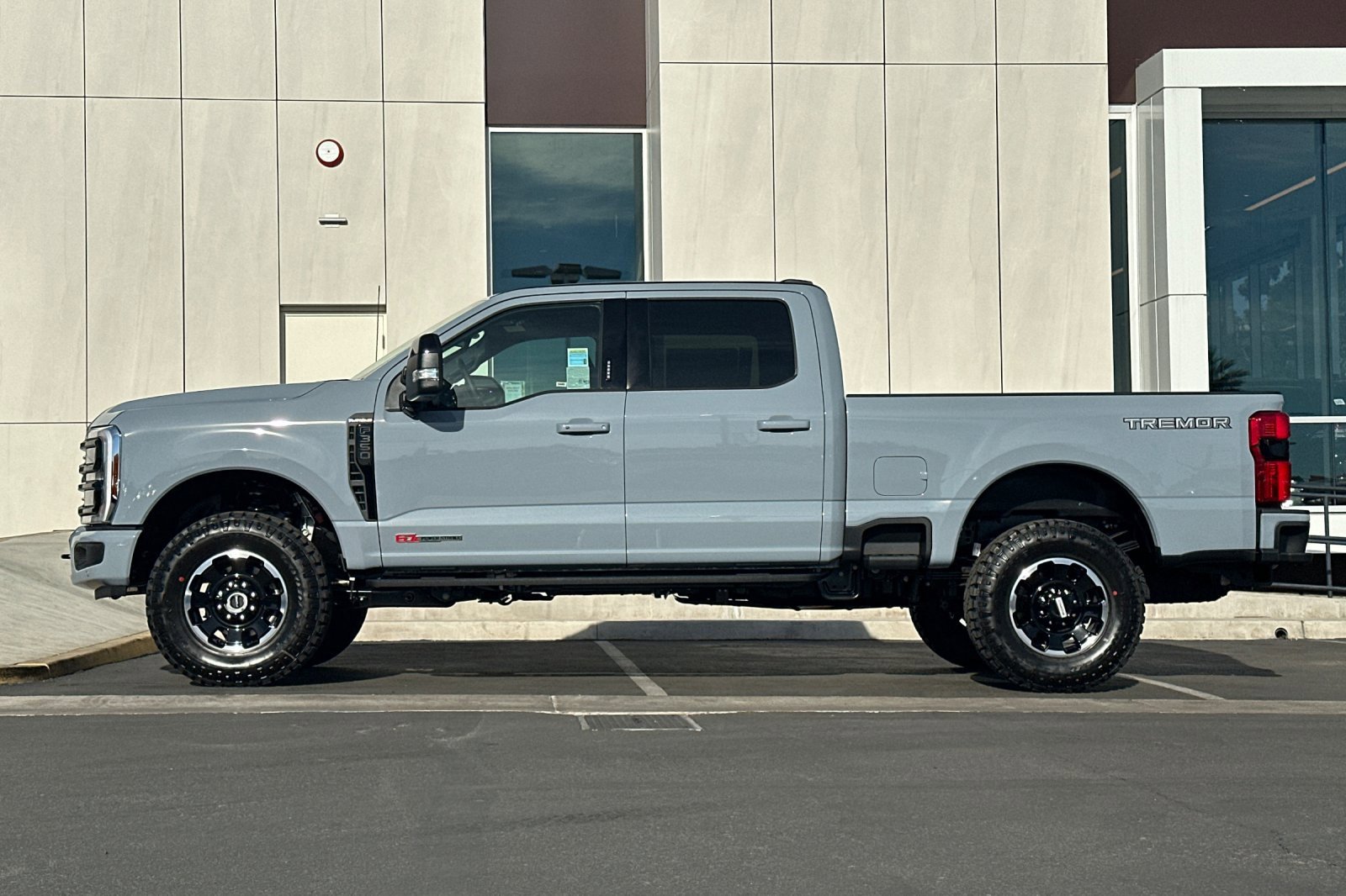 New 2026 Ford F350 Platinum w/ Tremor Off-Road Package image 6