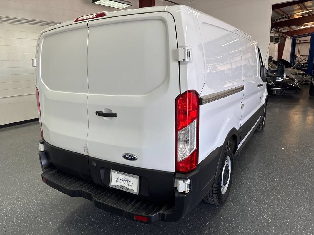 Used 2019 Ford Transit 150 130 Low Roof RWD image 4