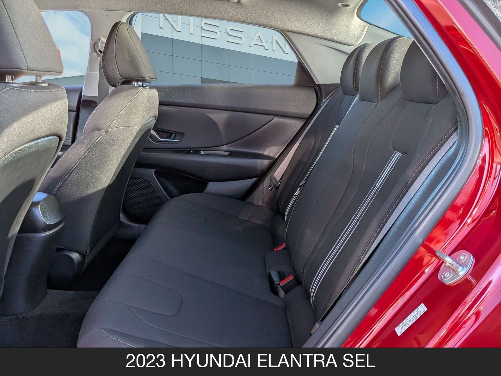 Used 2023 Hyundai Elantra SEL w/ Convenience Package image 15