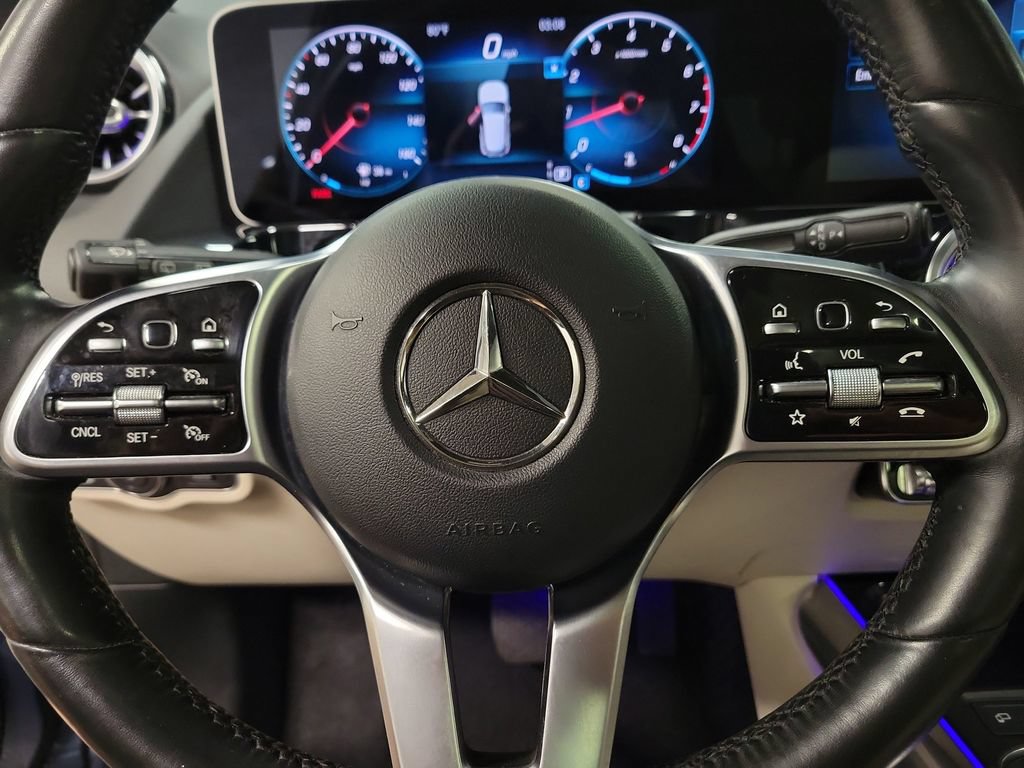 Used 2021 Mercedes-Benz GLA 250 4MATIC image 23