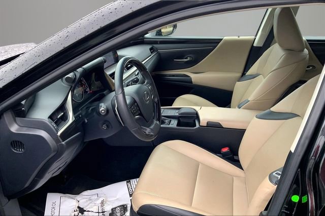 Used 2019 Lexus ES 350 w/ Premium Package image 18