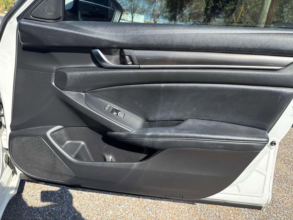 Used 2020 Honda Accord Sport image 16
