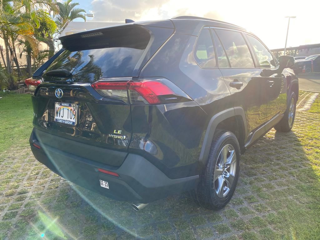 Used 2023 Toyota RAV4 LE AWD/4WD image 7