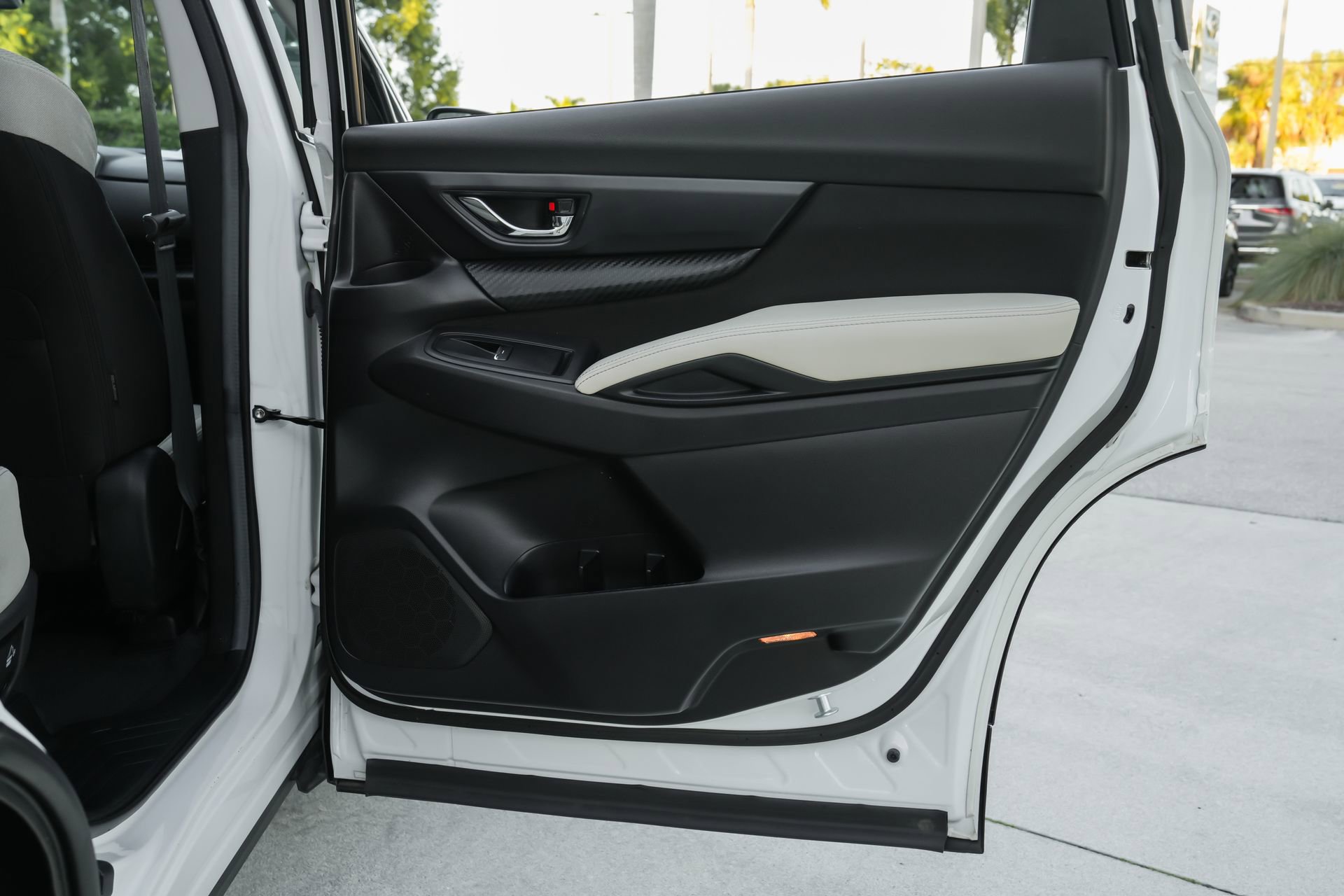 Used 2024 Subaru Ascent Premium w/ Convenience Package image 33