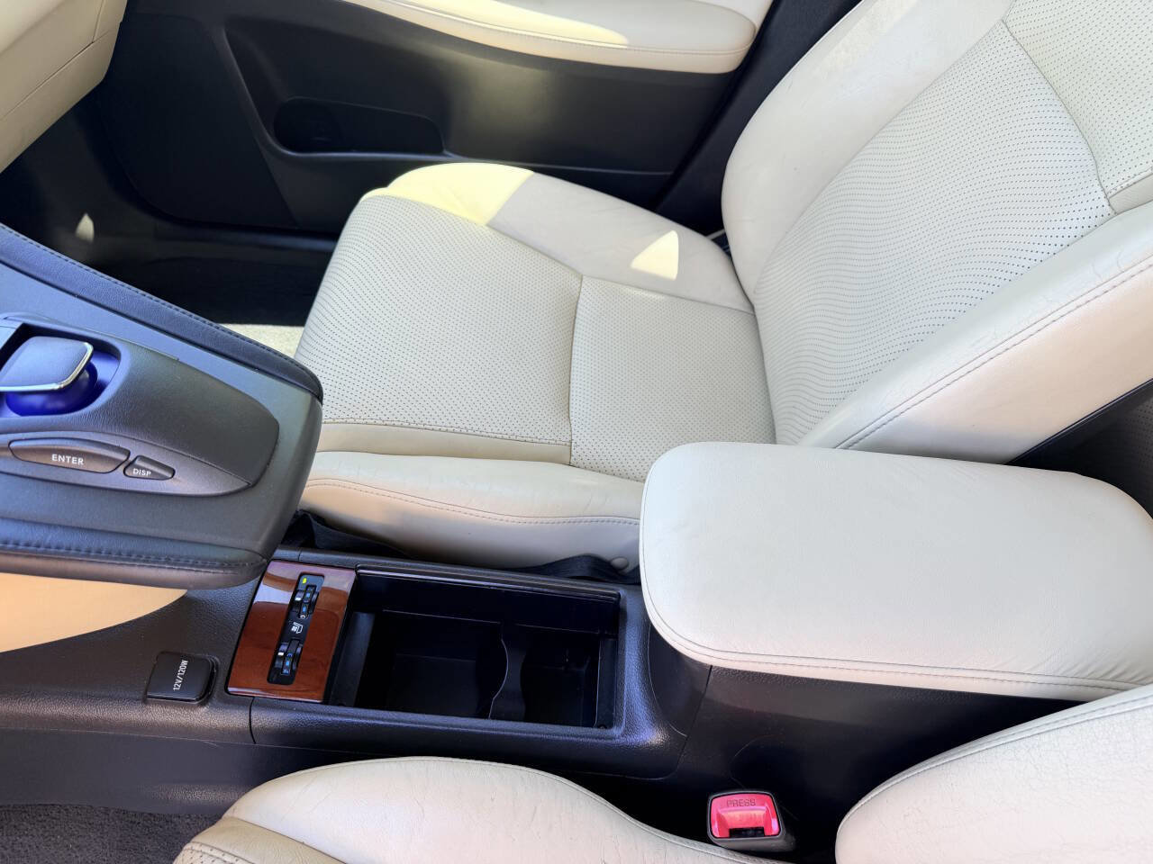 Used 2010 Lexus HS 250h FWD image 19