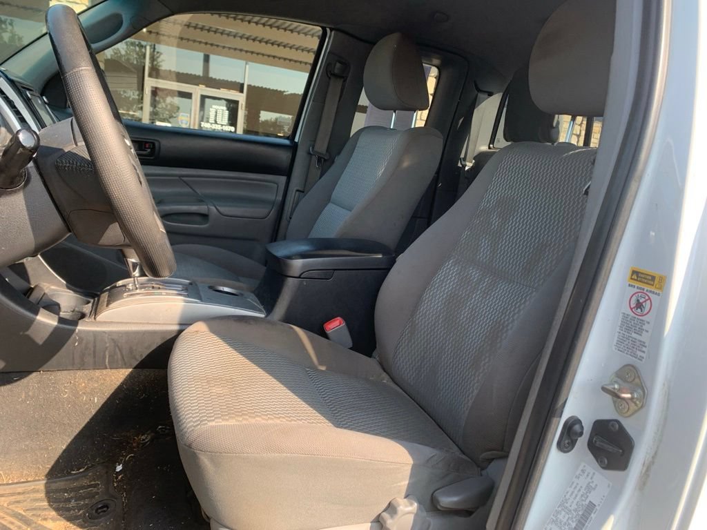 Used 2015 Toyota Tacoma 4x4 Access Cab w/ SR5 Package image 21