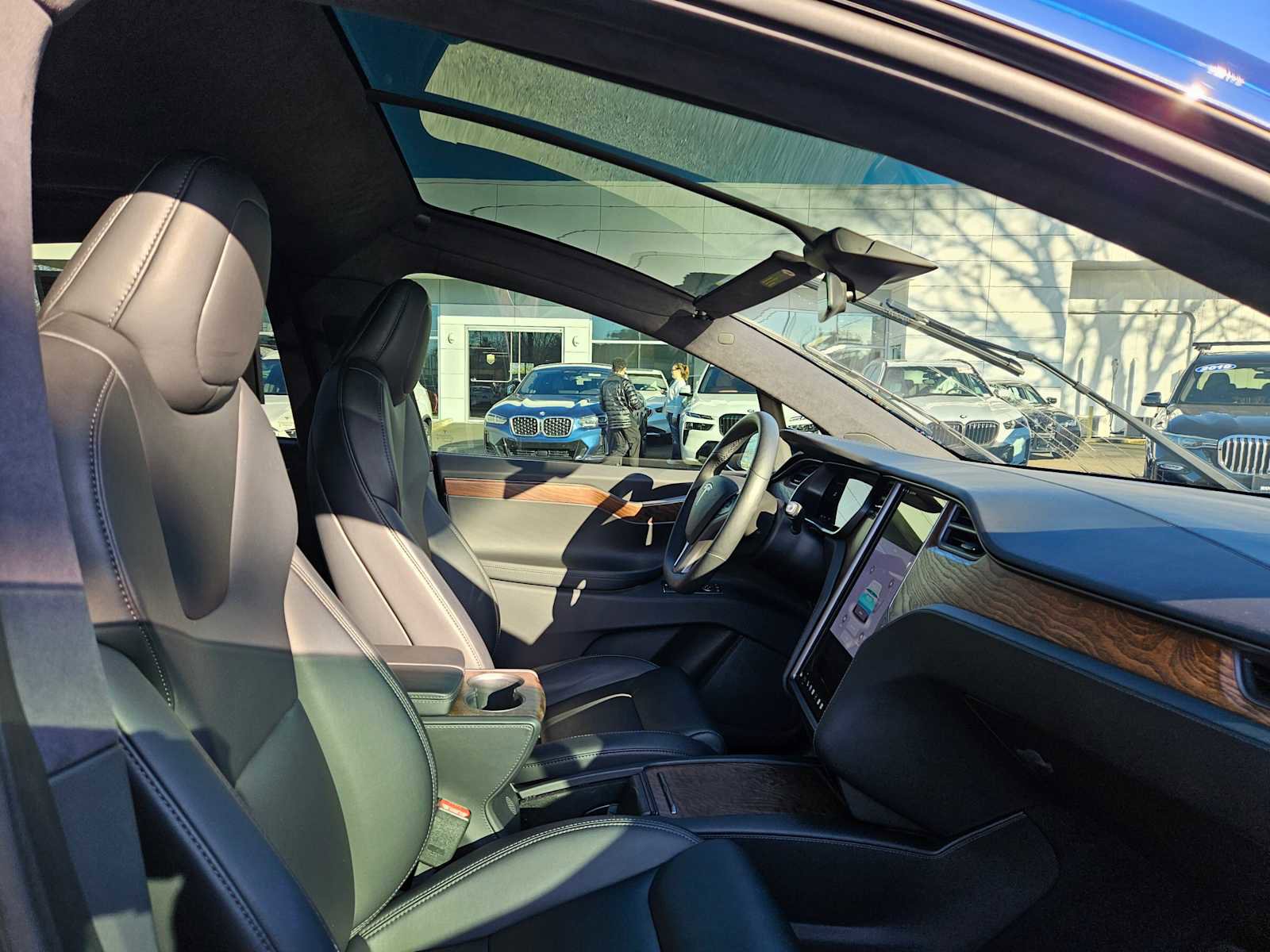 Used 2020 Tesla Model X Long Range image 11