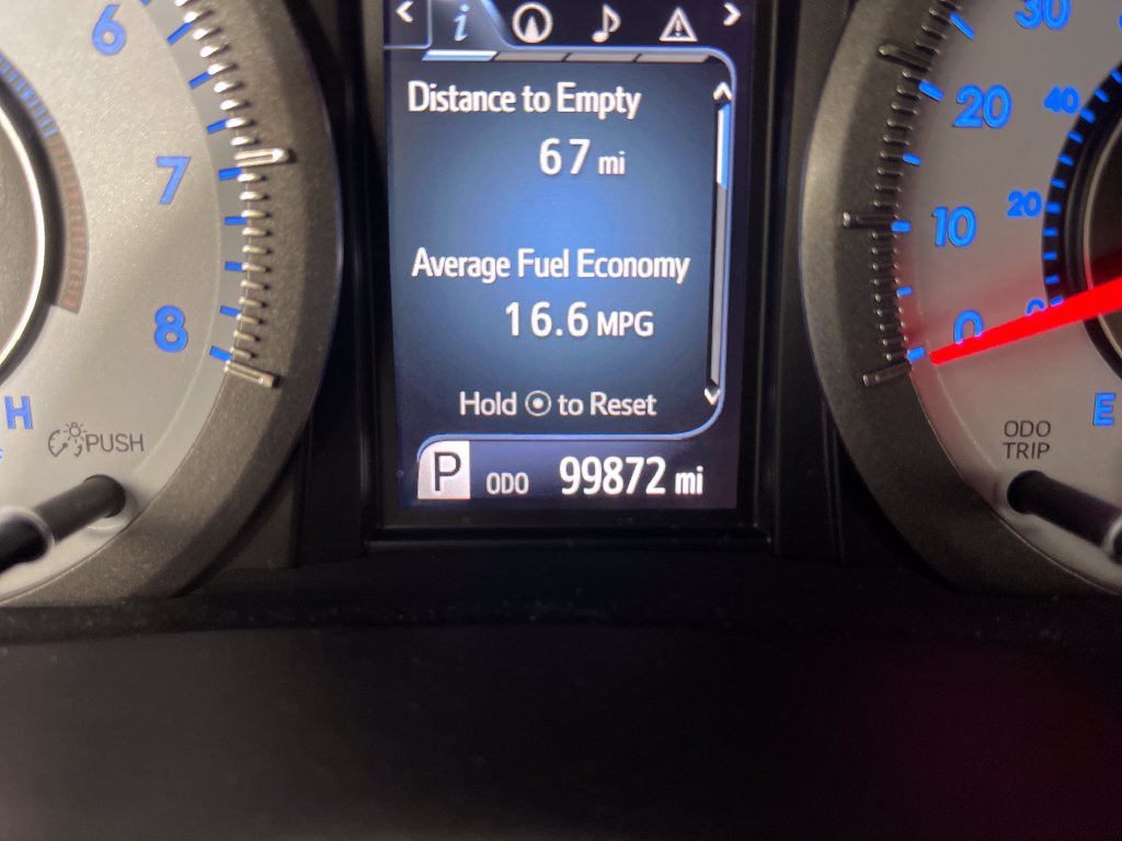 Used 2016 Toyota Sienna SE Premium FWD image 19