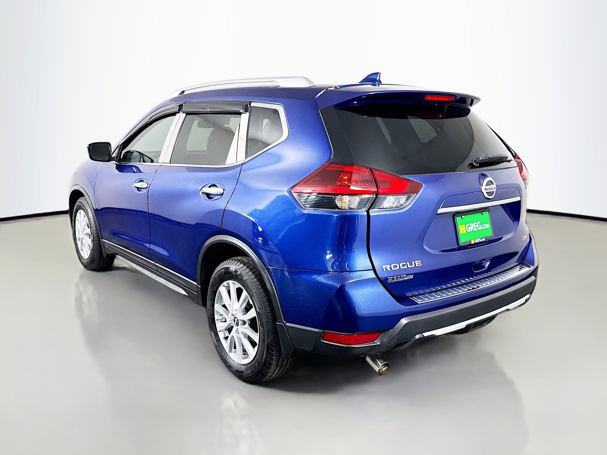 Used 2018 Nissan Rogue SV FWD image 7