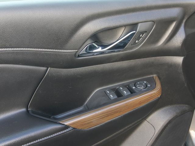 Used 2019 GMC Acadia SLE image 14