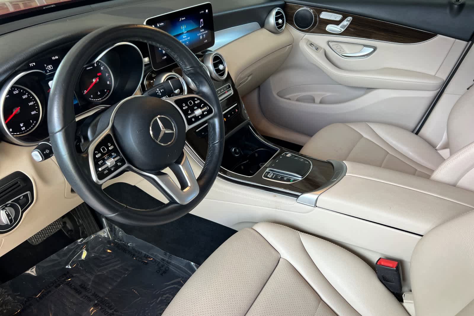 Used 2021 Mercedes-Benz GLC 300 4MATIC image 11
