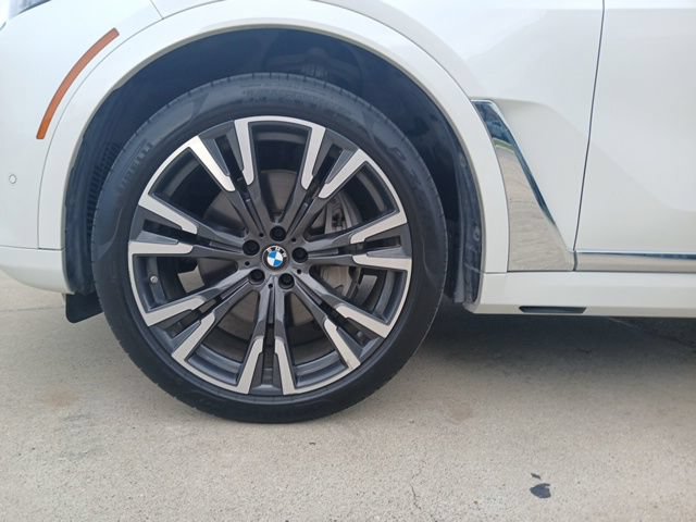 Used 2020 BMW X7 xDrive40i w/ Premium Package AWD/4WD image 5