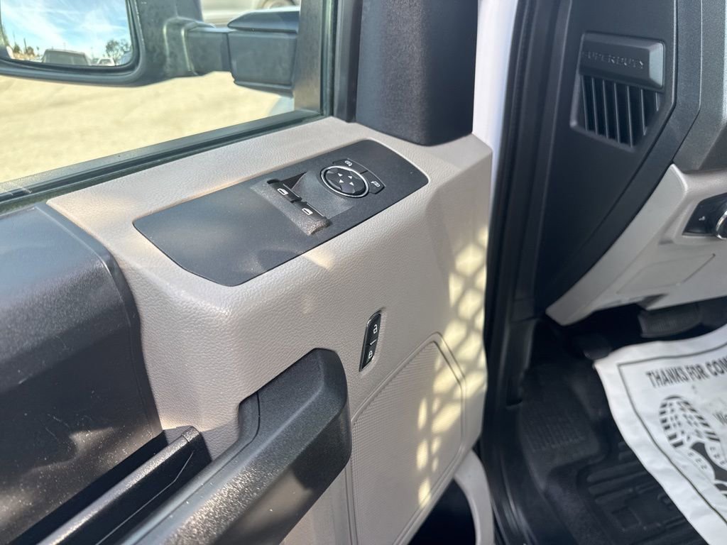 Used 2021 Ford F550 2WD Regular Cab Super Duty image 9