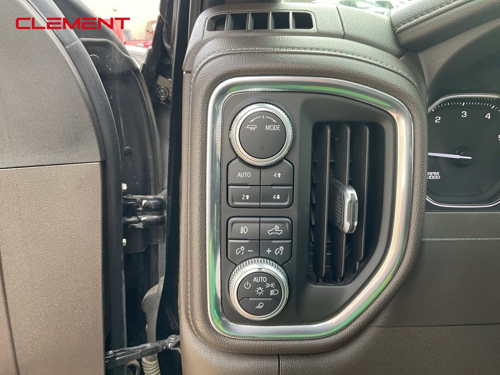 Used 2020 GMC Sierra 2500 SLT image 15