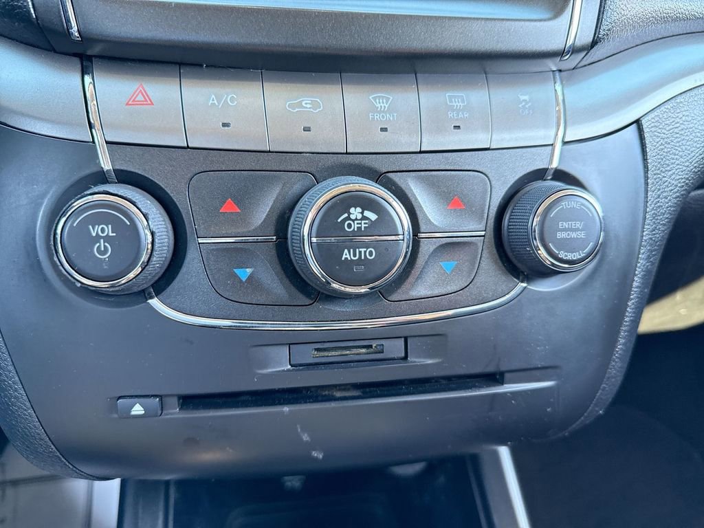 Used 2019 Dodge Journey Crossroad image 18