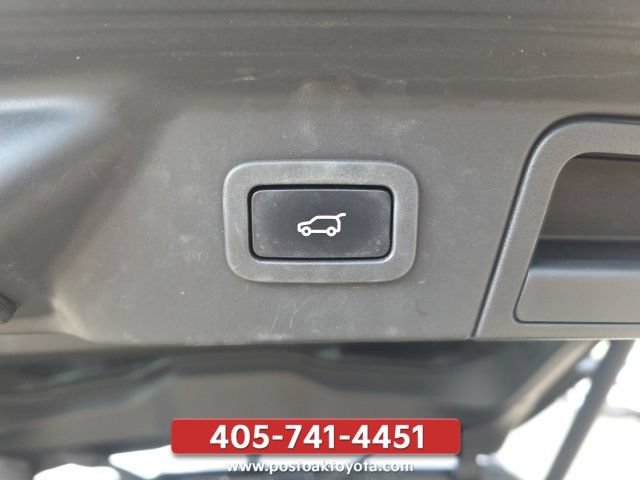 Used 2018 Land Rover Range Rover Velar R-Dynamic SE AWD/4WD image 29