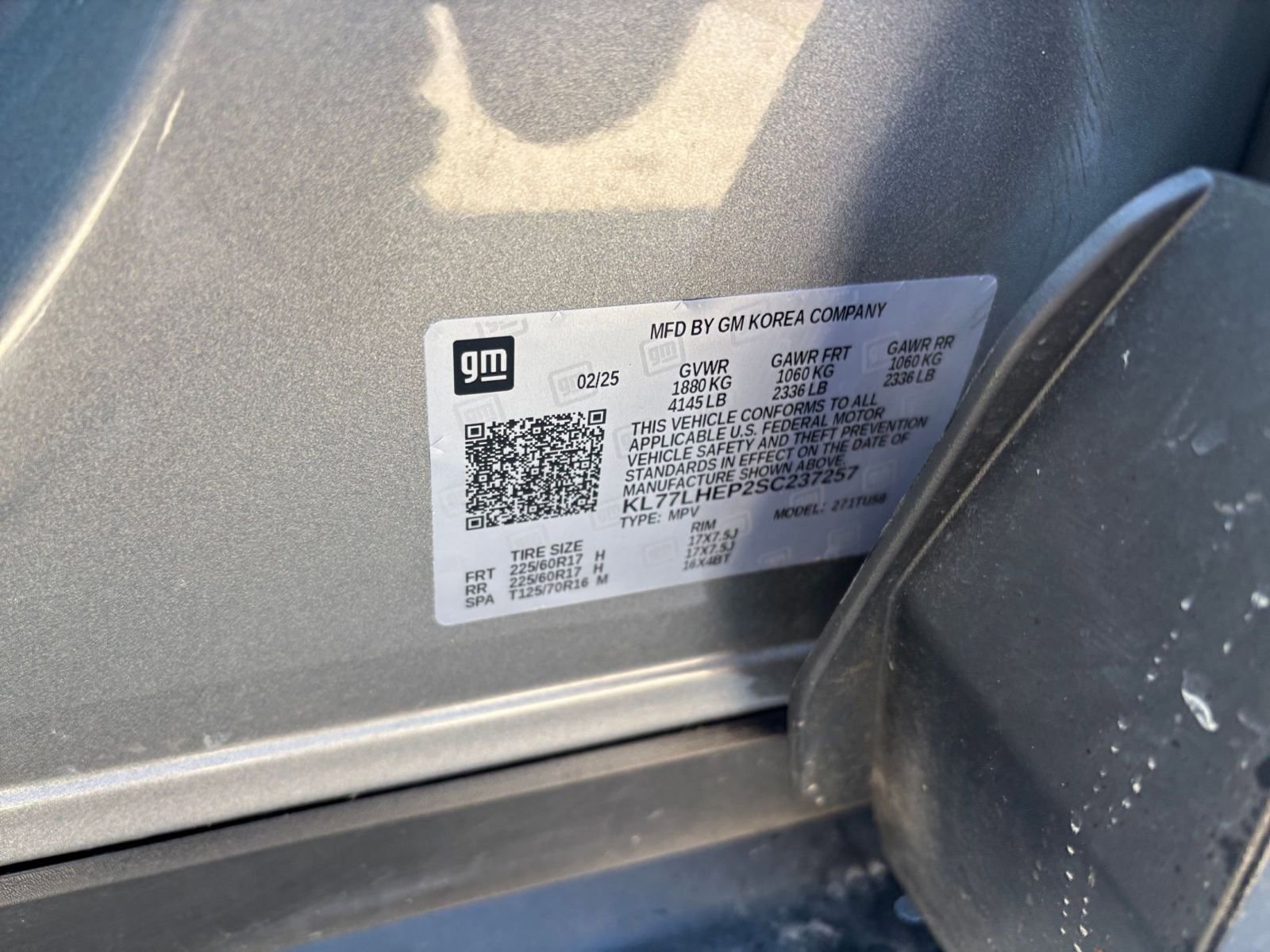 Used 2025 Chevrolet Trax LT w/ LT Convenience Package FWD image 28