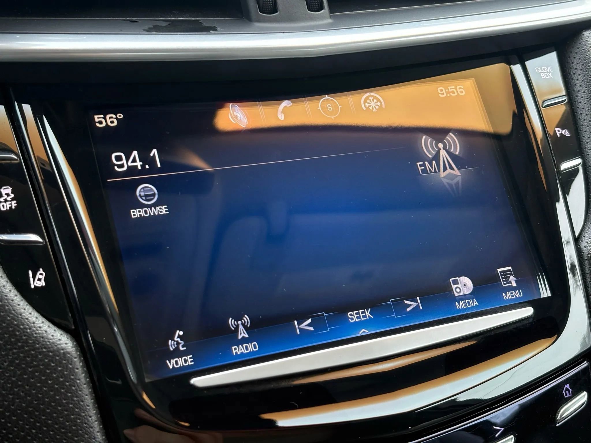 Used 2013 Cadillac XTS Luxury w/ Driver Awareness Package FWD image 17