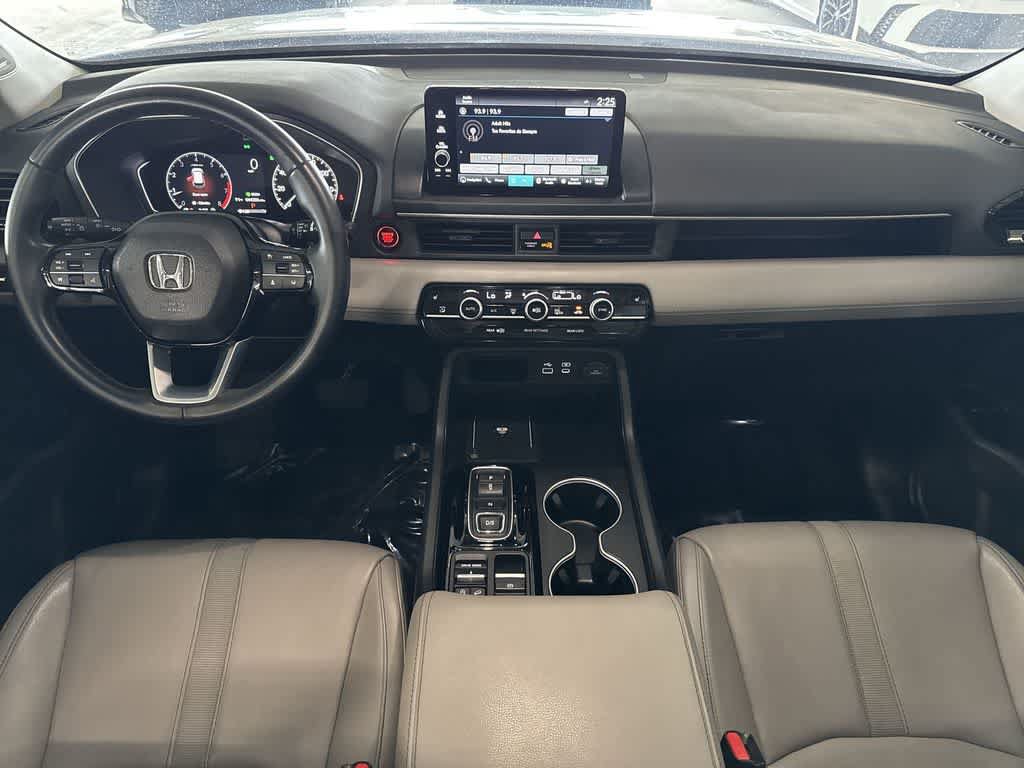Used 2023 Honda Pilot Touring image 23