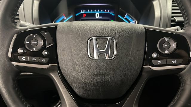 Used 2023 Honda Odyssey Elite image 16