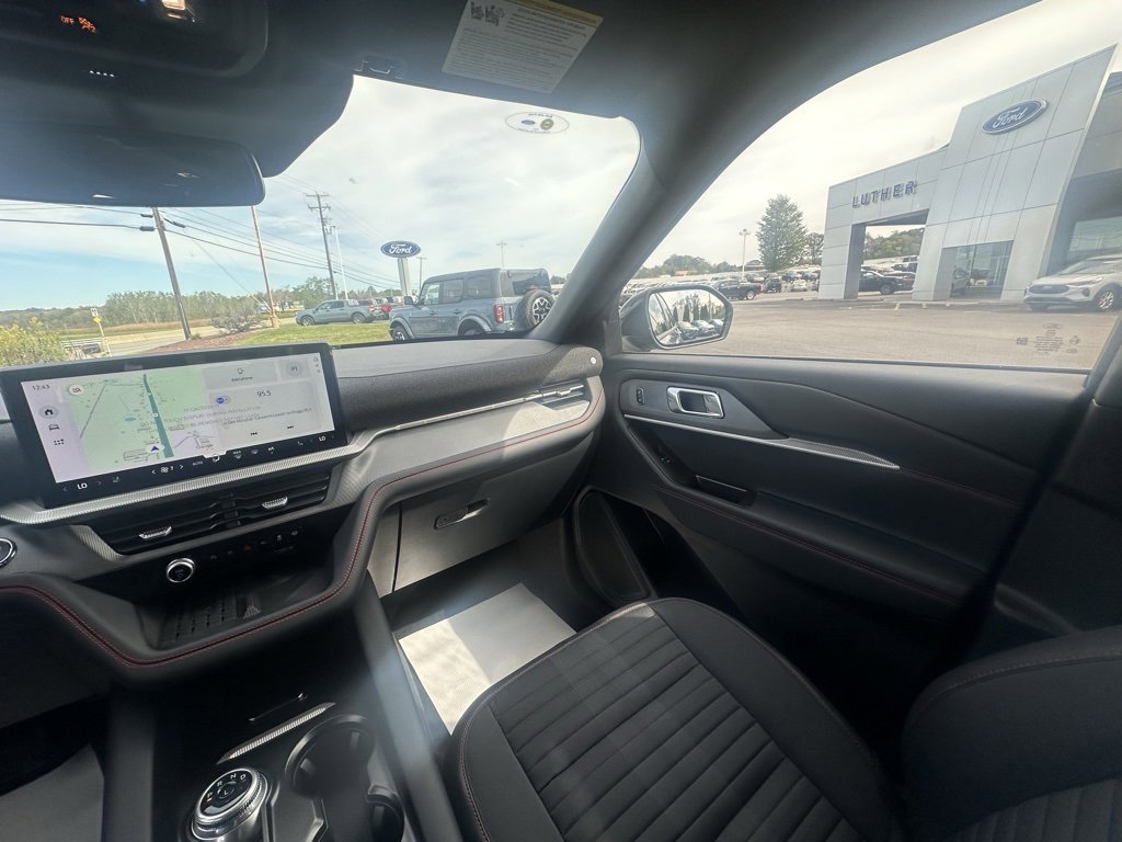 New 2025 Ford Explorer ST-Line image 18