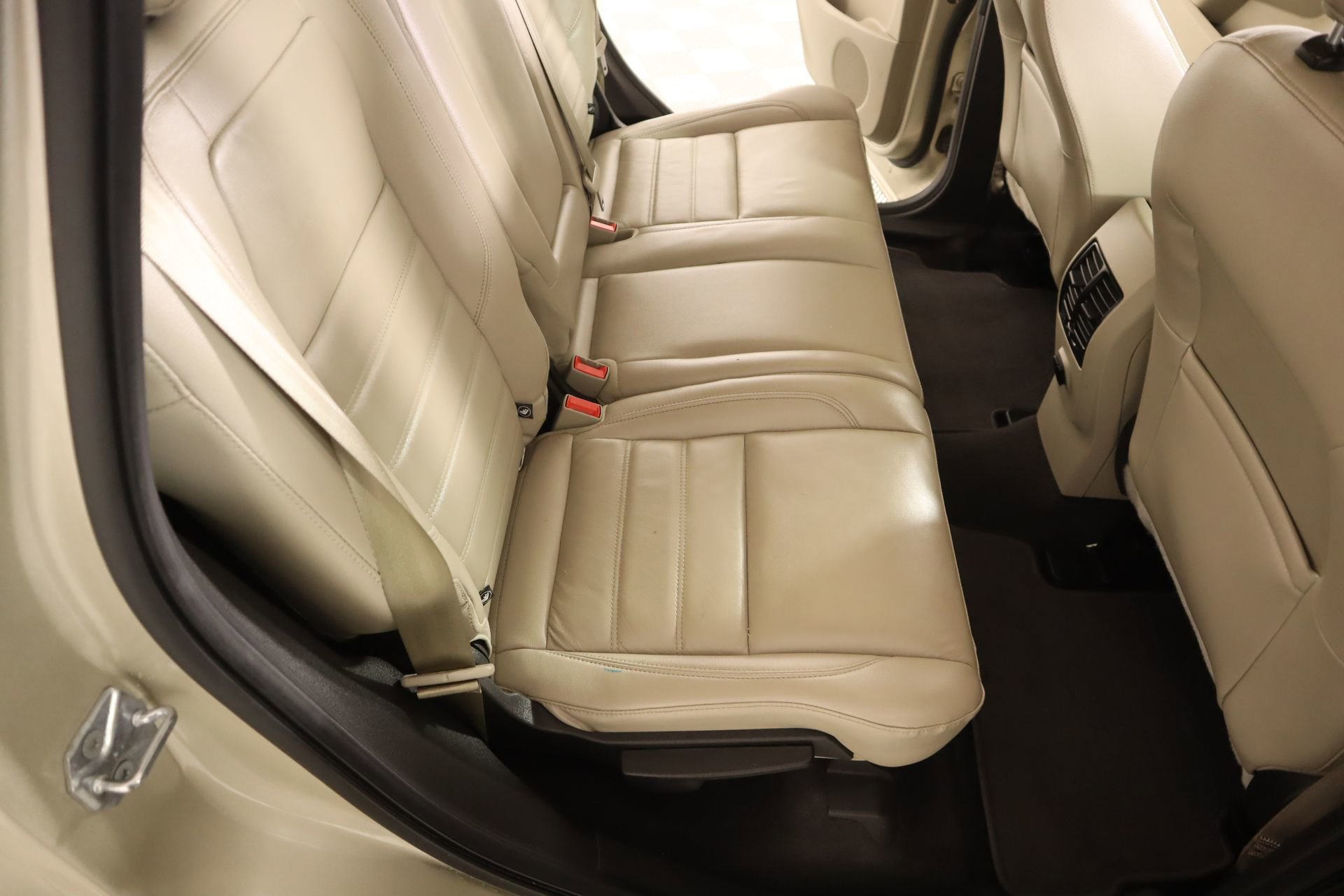 Used 2018 Ford Escape SEL image 14