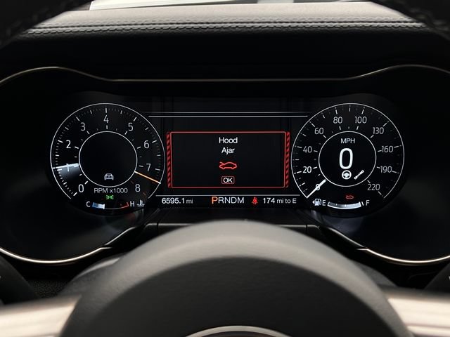 Used 2022 Ford Mustang Shelby GT500 w/ Technology Package RWD image 18