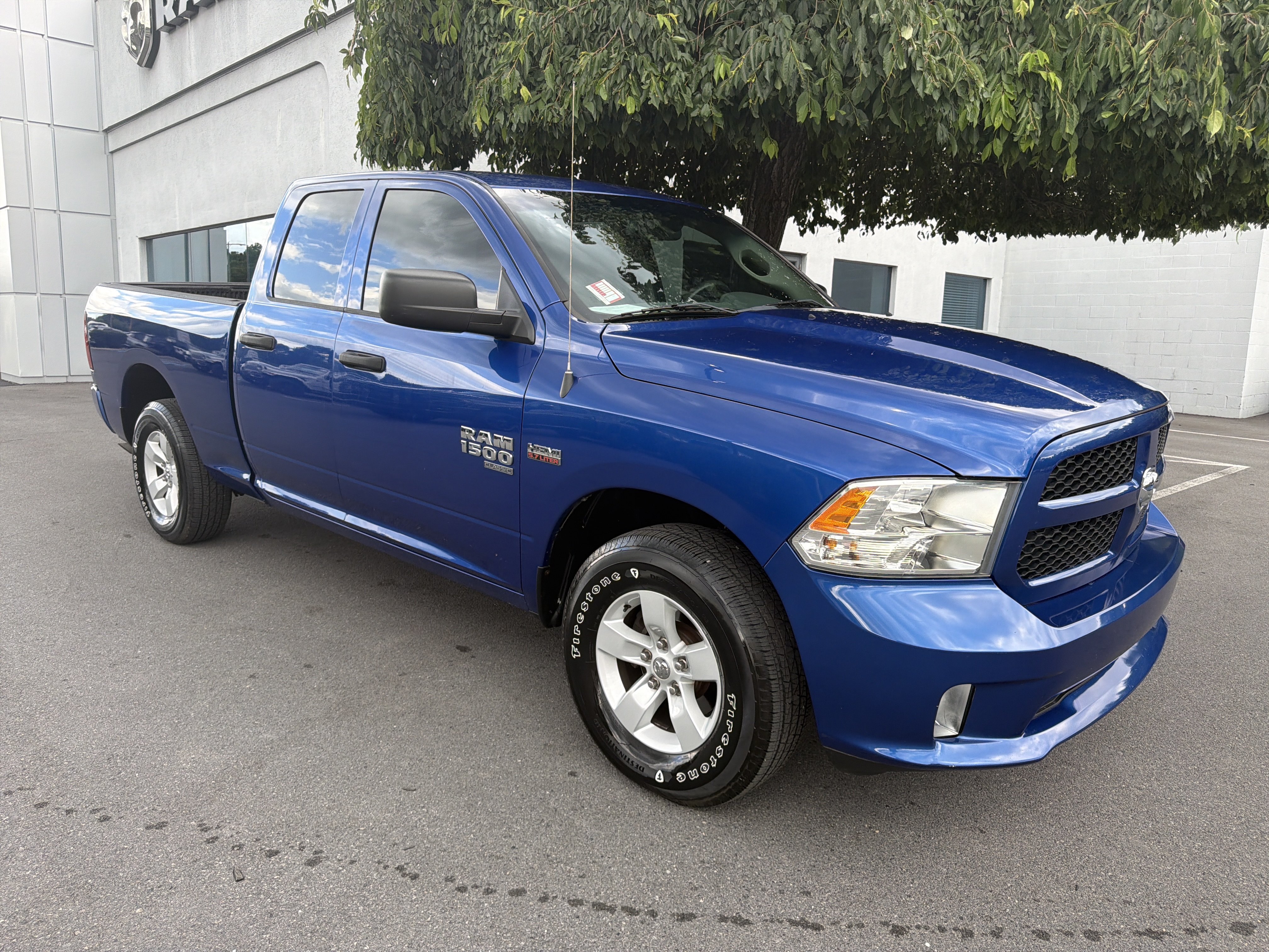 Used 2019 RAM 1500 Express AWD/4WD image 1