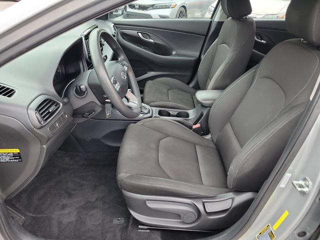Used 2020 Hyundai Elantra GT FWD image 19