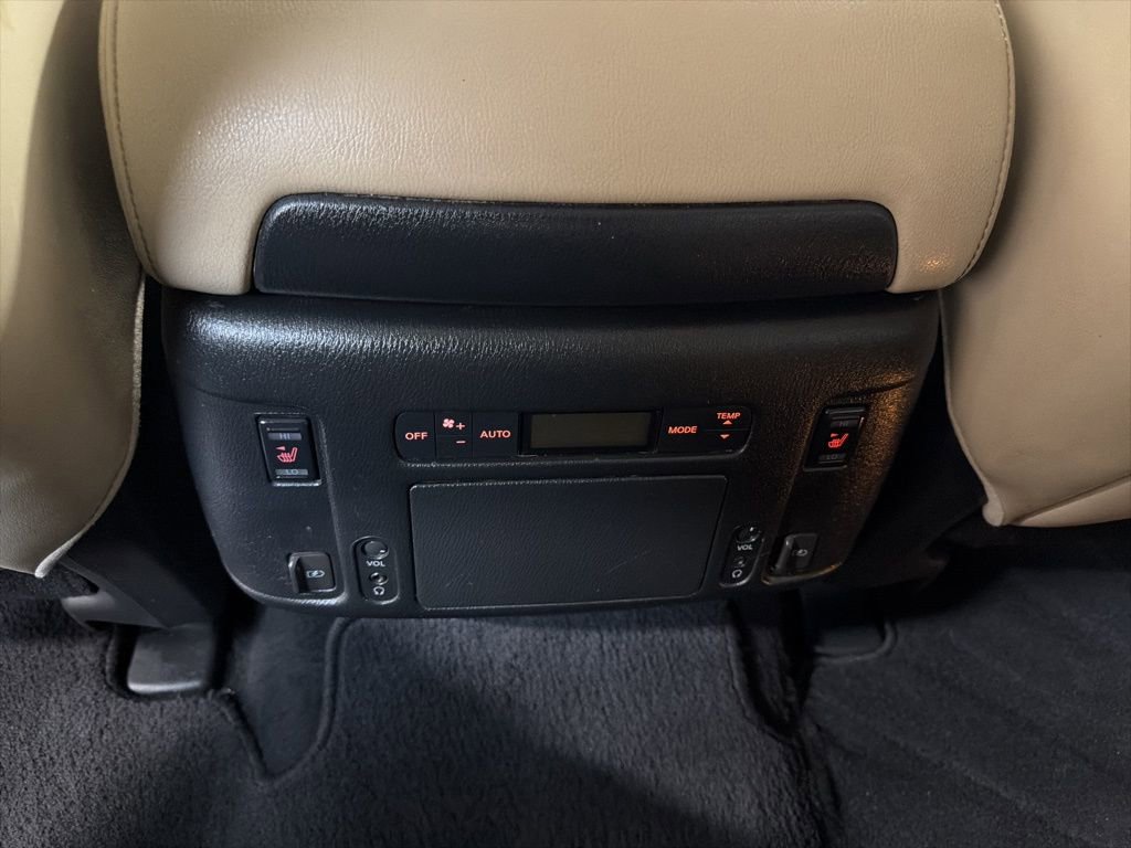 Used 2019 Nissan Armada Platinum w/ Captain's Chairs Package image 18