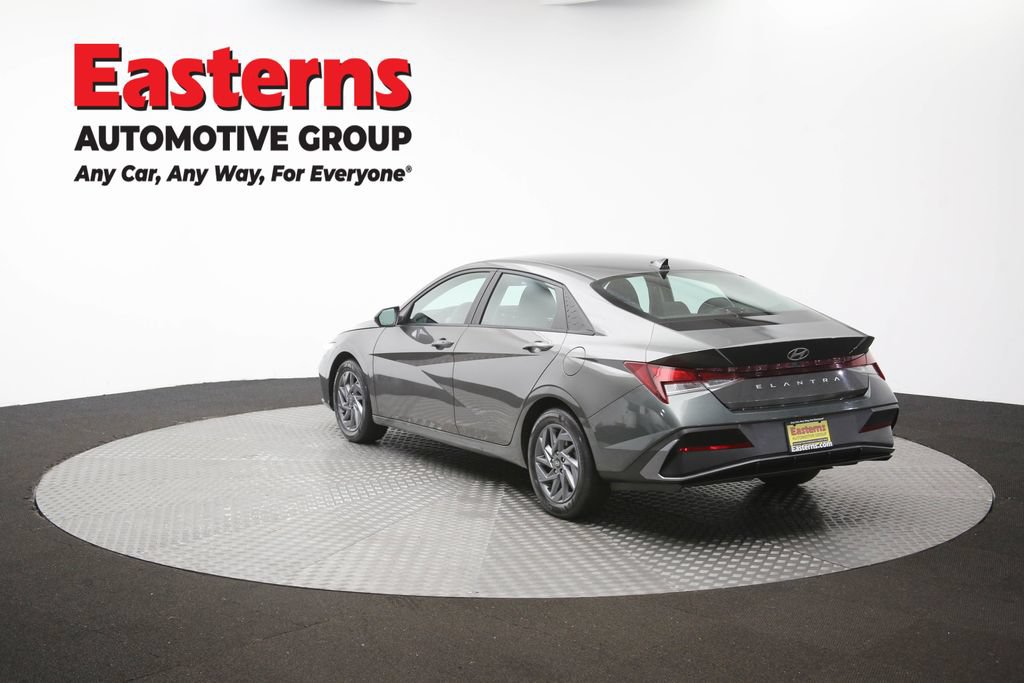 Used 2024 Hyundai Elantra SEL FWD image 63