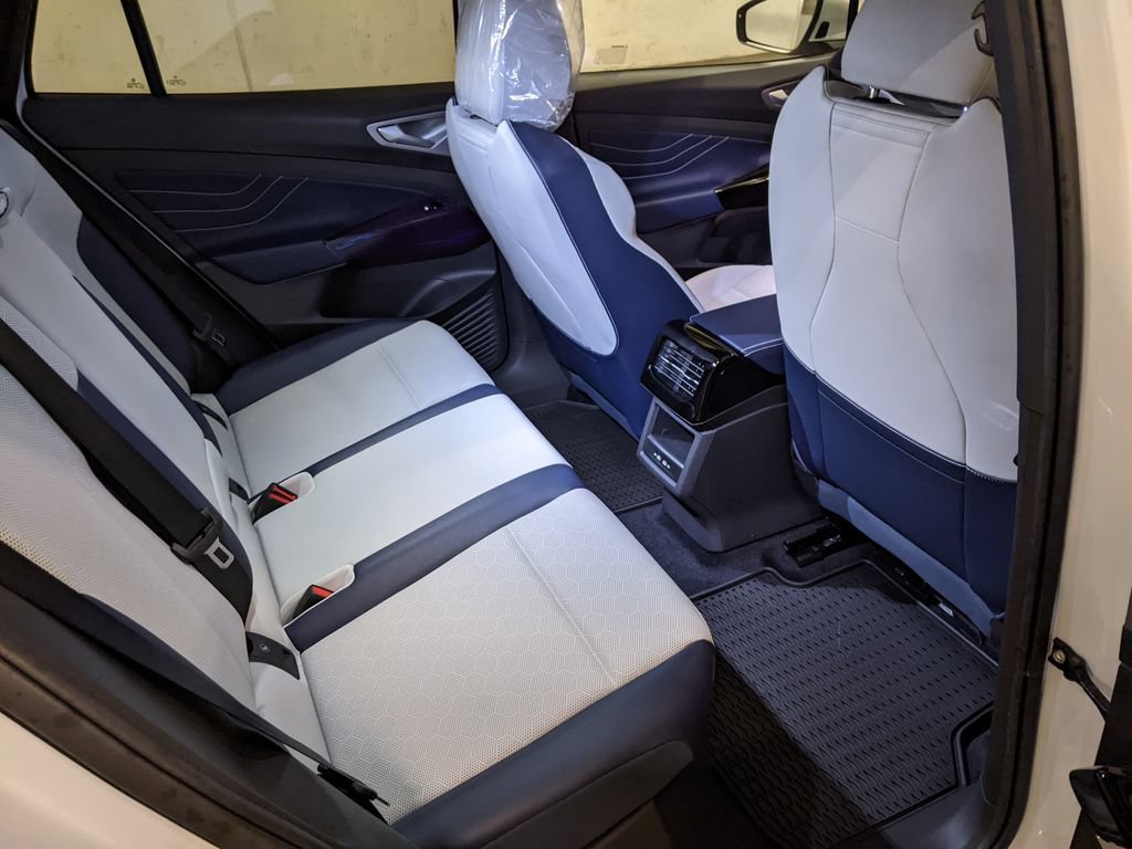 New 2026 Volkswagen ID.4 Pro S RWD image 25