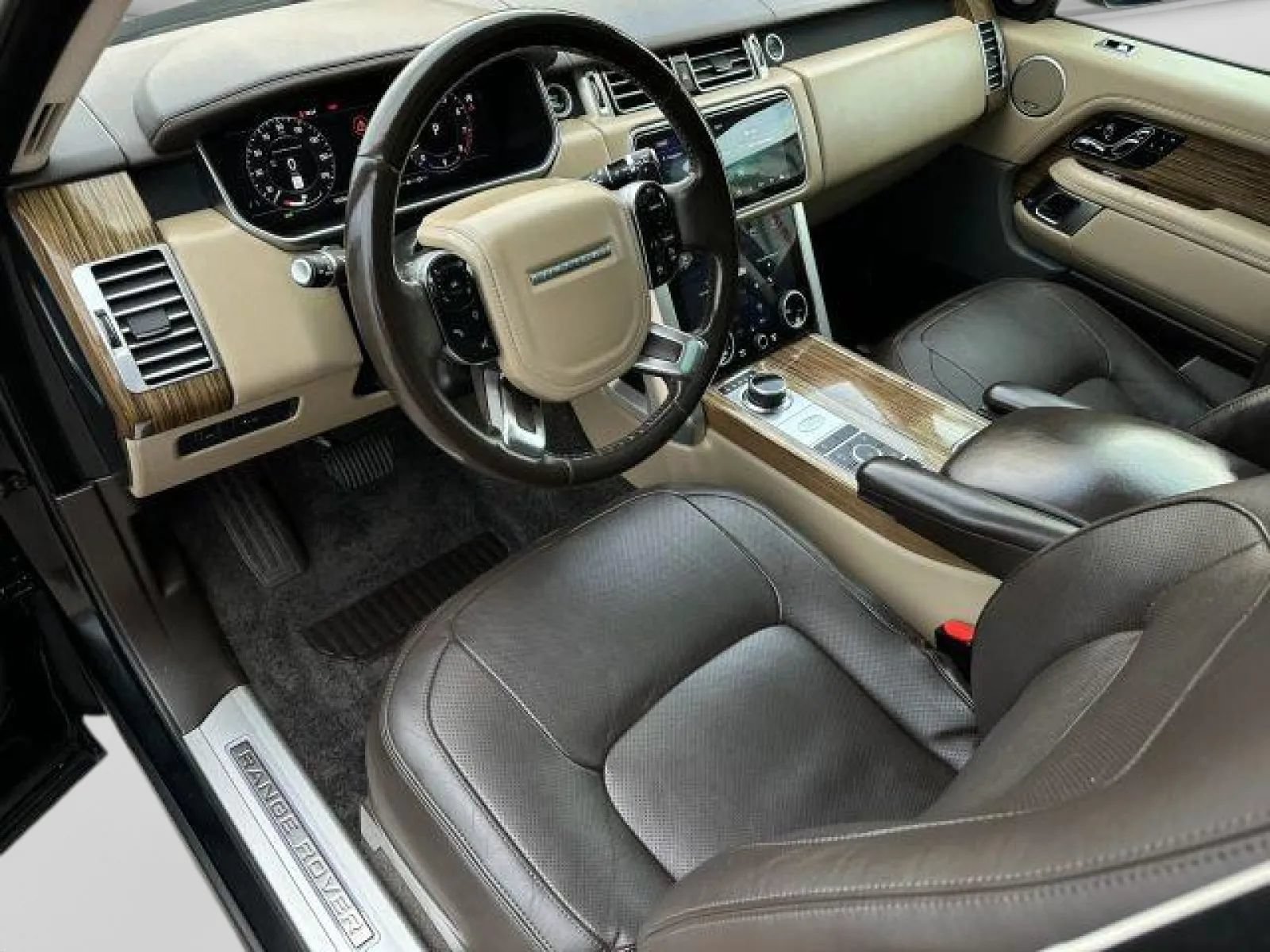 Used 2018 Land Rover Range Rover Long Wheelbase Supercharged AWD/4WD image 13