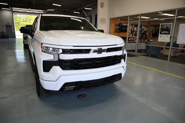 New 2026 Chevrolet Silverado 1500 RST w/ RST Select Package AWD/4WD image 3